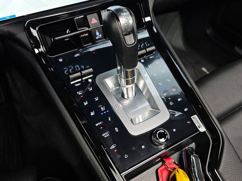 2015 Porsche Panamera 3.0 S E-Hybrid 970 photo 9
