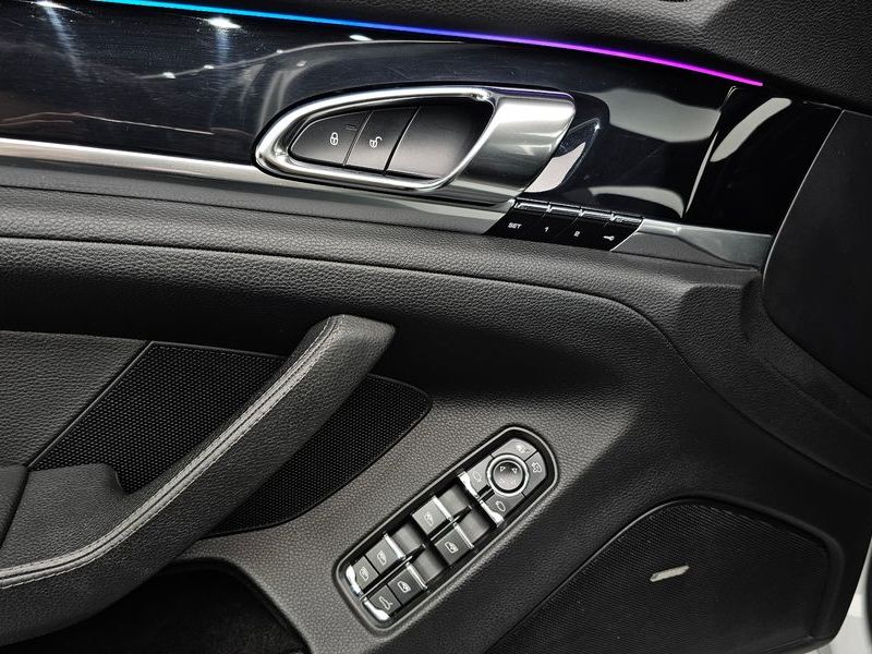 2015 Porsche Panamera 3.0 S E-Hybrid 970 photo 17