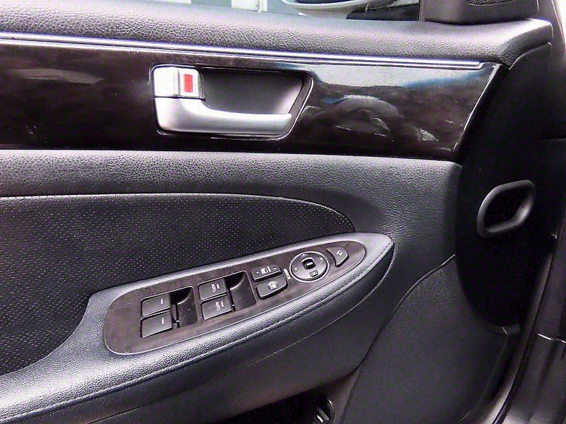 2012 Hyundai Genesis BH 330 GRAND Standard photo 11