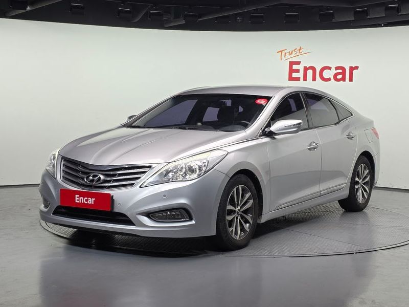 2012 Hyundai Grandeur HG240 Luxury photo 1