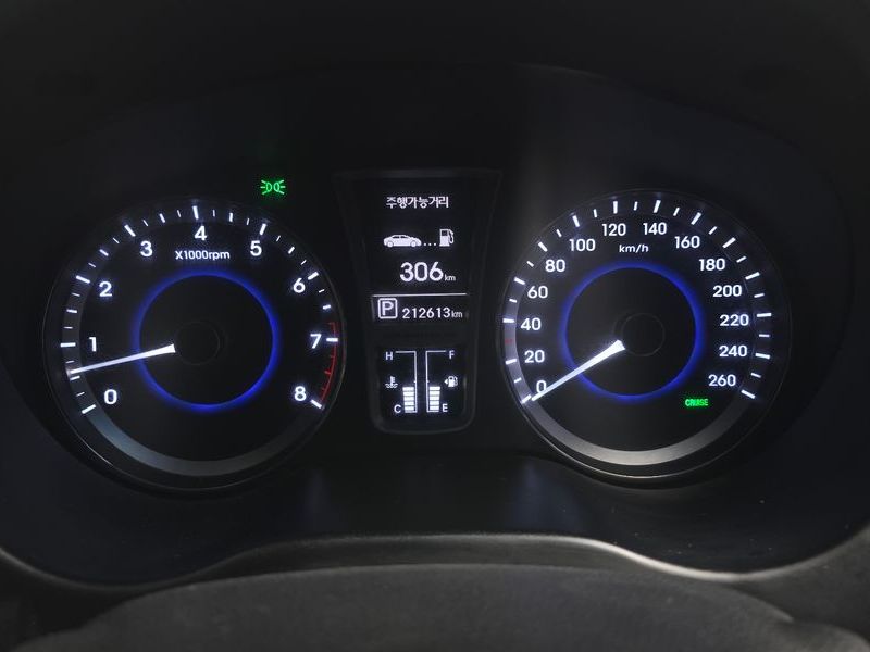 2012 Hyundai Grandeur HG240 Luxury photo 8