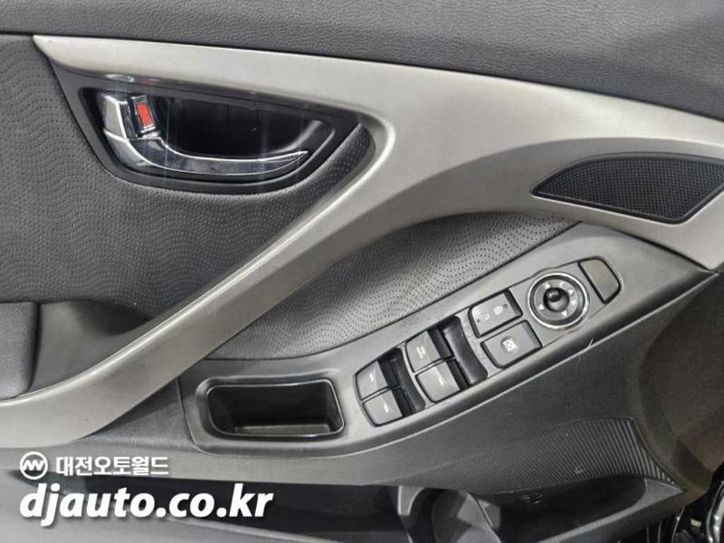 2012 Hyundai Avante M16 GDI Premier photo 10