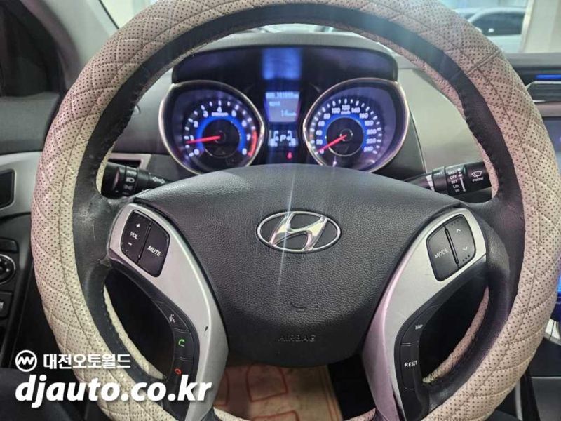 2012 Hyundai Avante M16 GDI Premier photo 12
