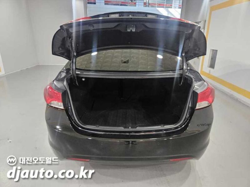 2012 Hyundai Avante M16 GDI Premier photo 19