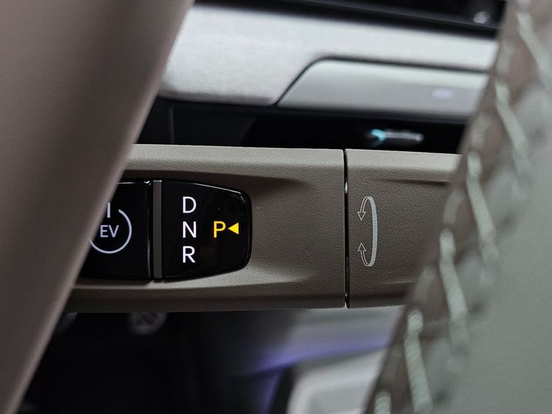 2027 Kia EV4 Long Range 2WD Earth photo 9