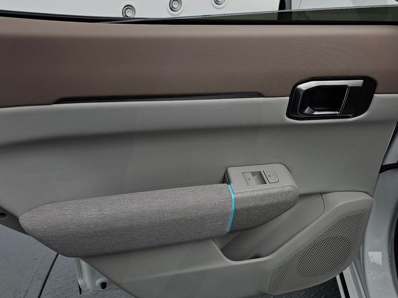 2027 Kia EV4 Long Range 2WD Earth photo 25