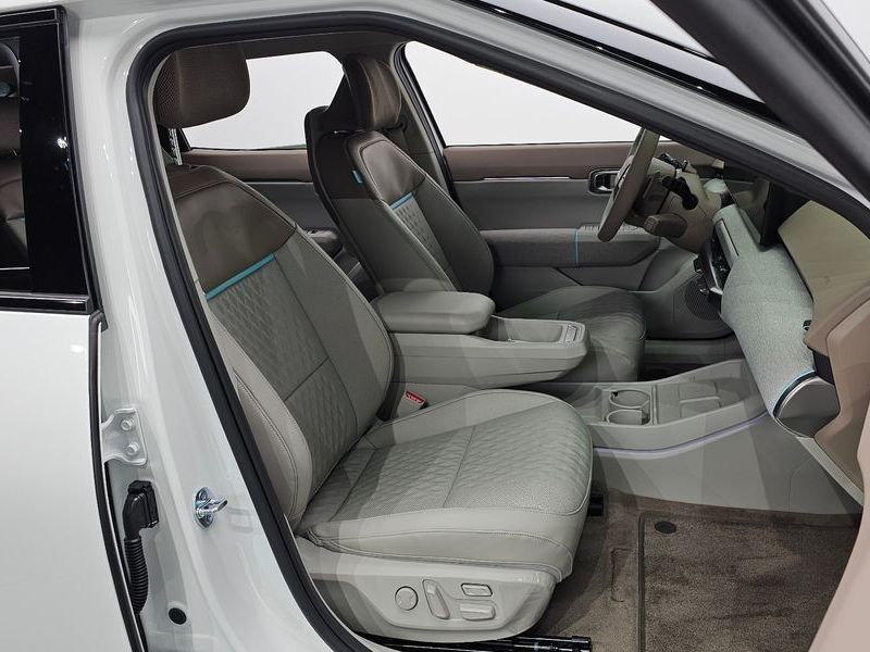 2027 Kia EV4 Long Range 2WD Earth photo 26