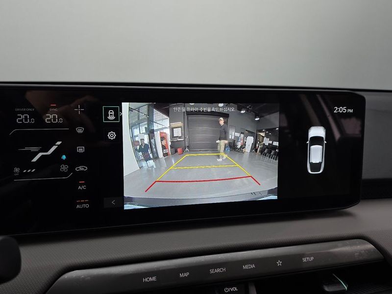 2027 Kia EV4 Long Range 2WD Air photo 15