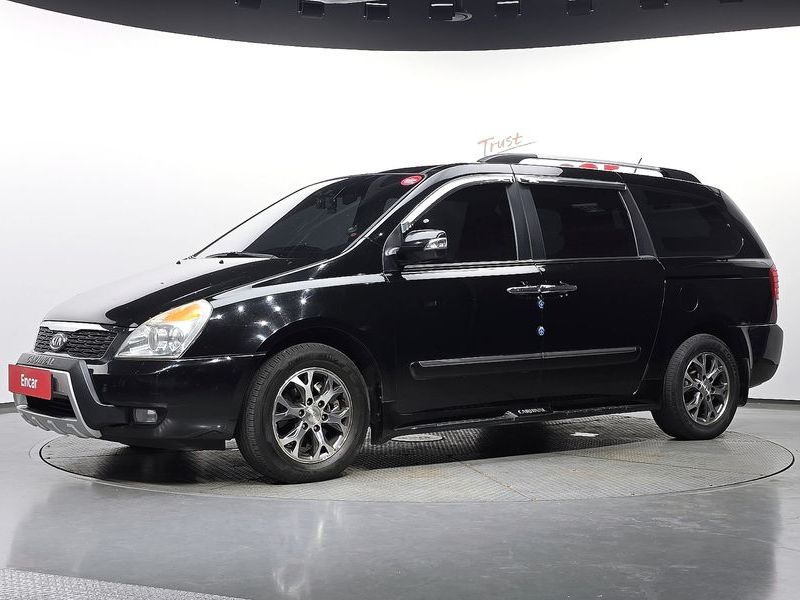 2012 Kia Carnival Grand GLX Premium photo 1