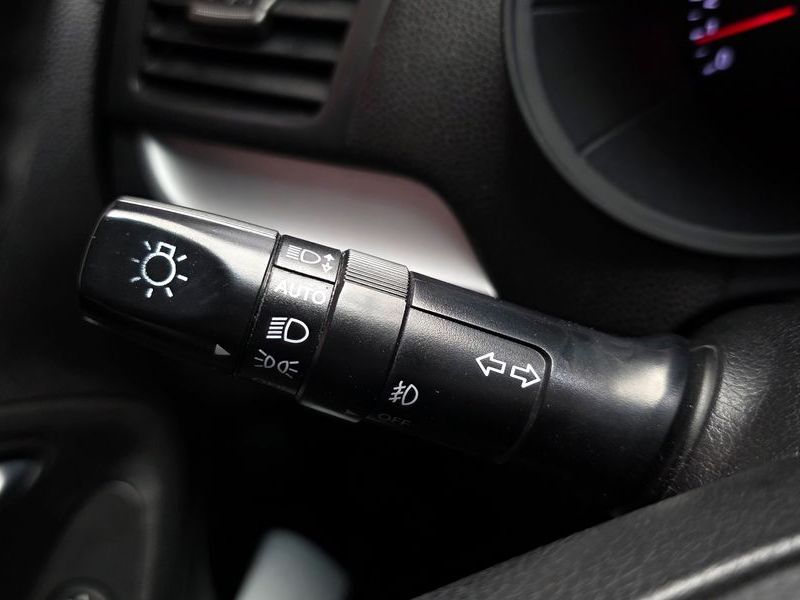 2012 Kia Morning Luxury photo 19