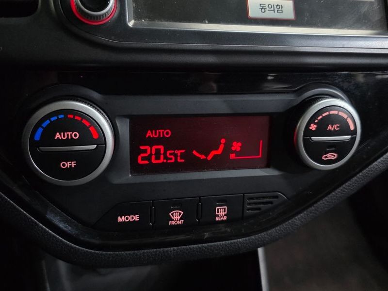 2012 Kia Morning Luxury photo 17