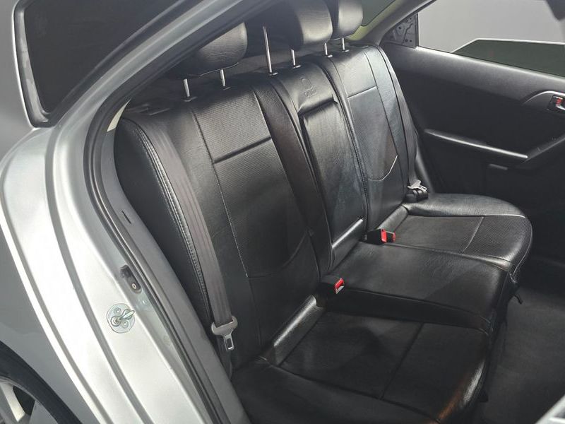 2013 Kia 포르테 해치백 1.6 GDI Deluxe photo 12