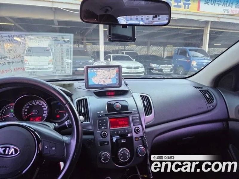 2013 Kia 포르테 1.6 GDI Luxury Standard photo 18