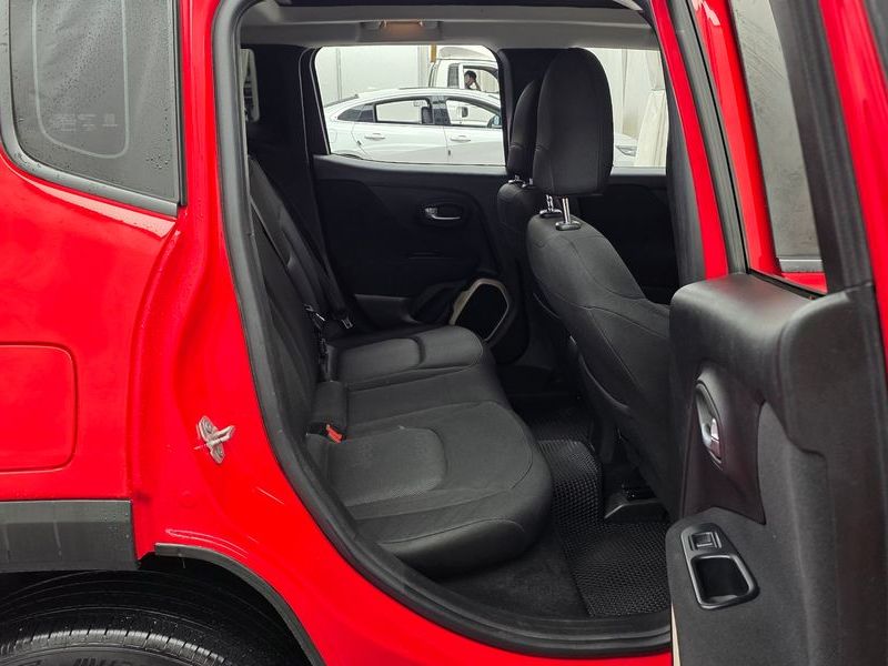 2016 Jeep Renegade 2.0 Diesel Longitude AWD photo 12