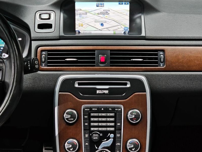 2014 Volvo XC70 D5 3rd photo 14
