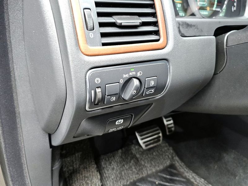 2014 Volvo XC70 D5 3rd photo 18