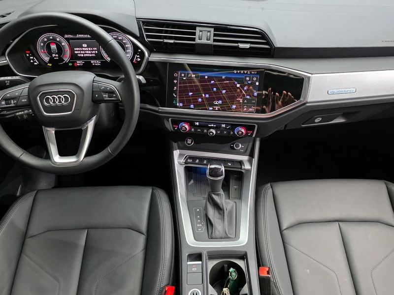 2025 Audi Q3 40 TFSI Quatrro Sport Back photo 7