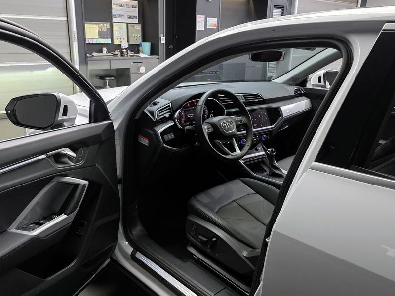 2025 Audi Q3 40 TFSI Quatrro Sport Back photo 10