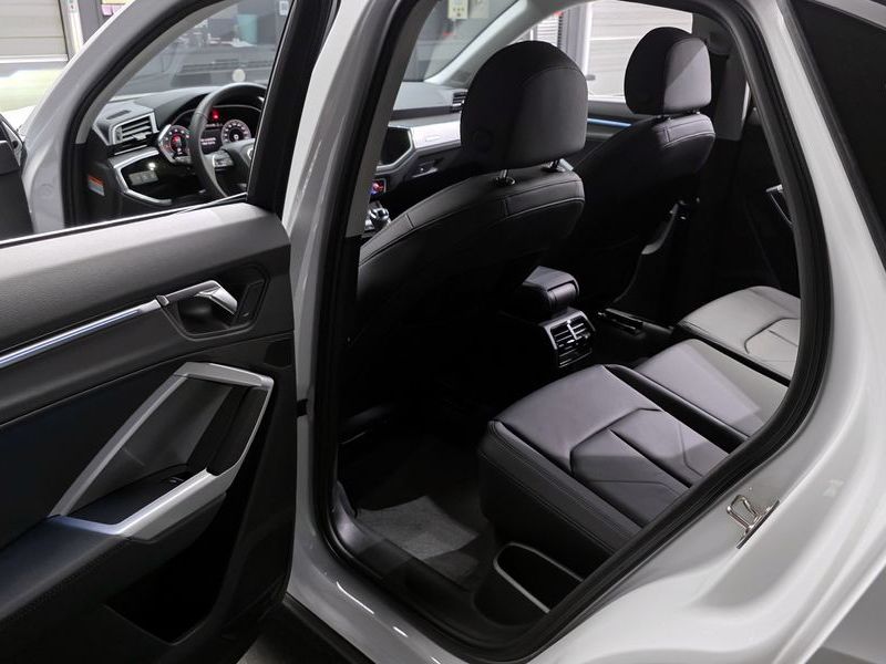 2025 Audi Q3 40 TFSI Quatrro Sport Back photo 11