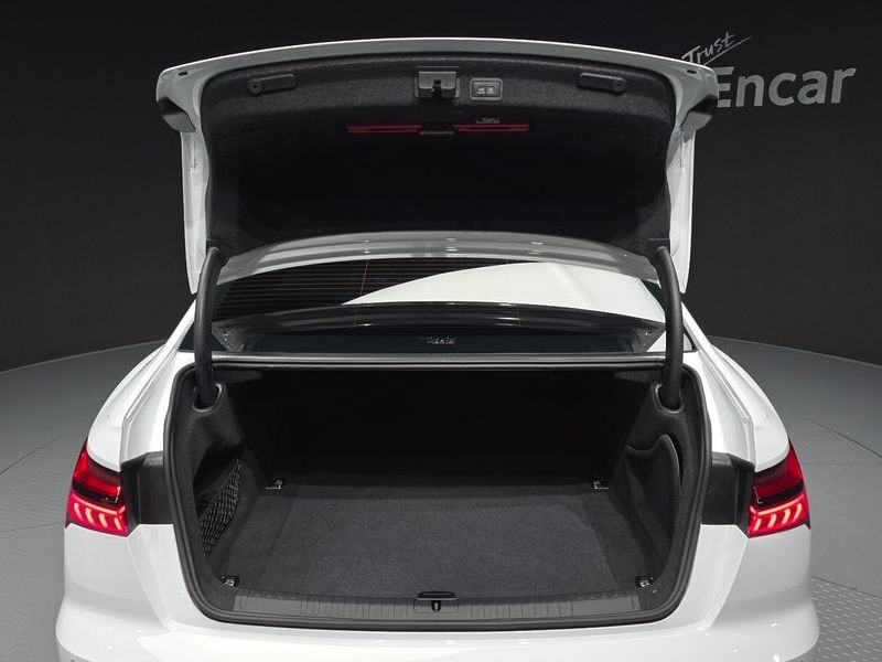 2025 Audi A6 45 TFSI Quattro Premium photo 20