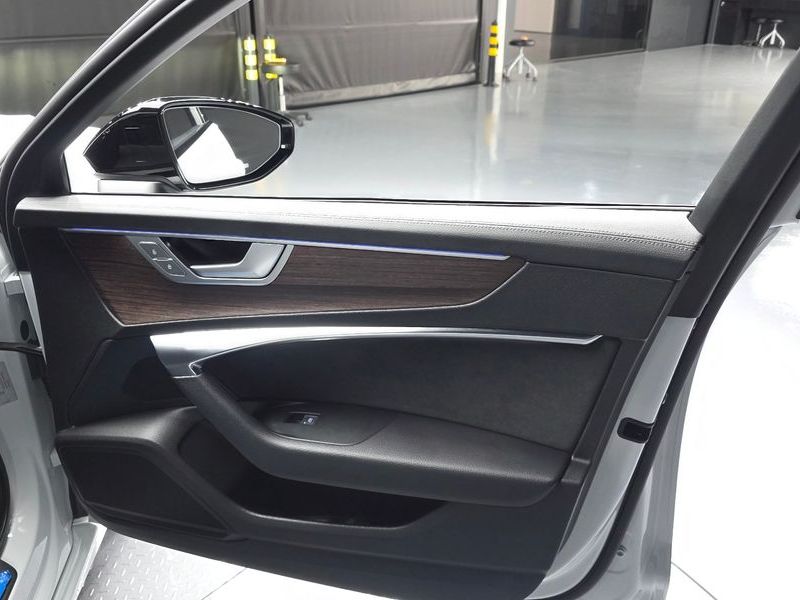 2025 Audi A6 45 TFSI Quattro Premium photo 24