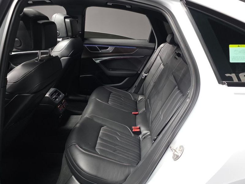 2025 Audi A6 45 TFSI Quattro Premium photo 26