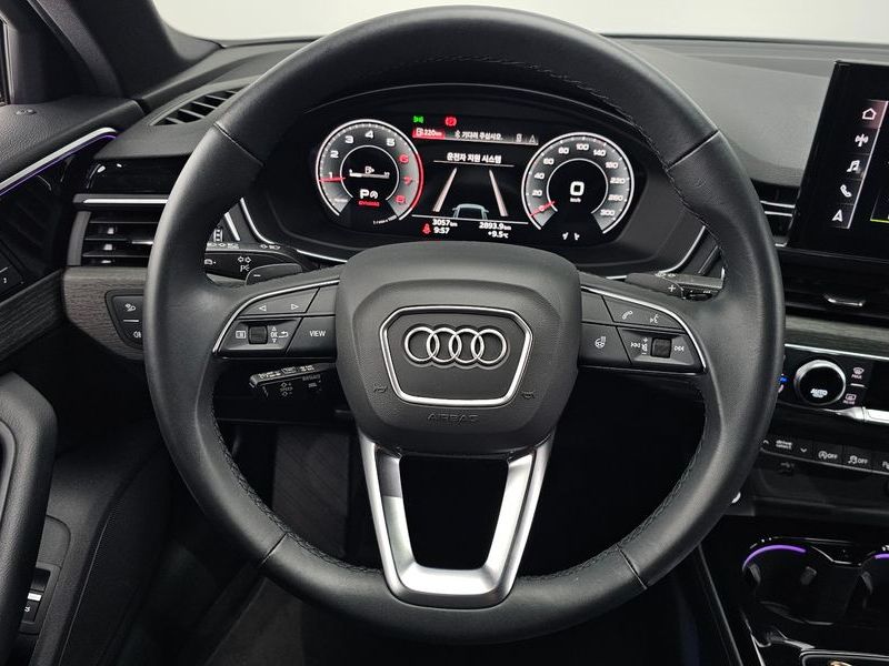 2023 Audi A4 40 TFSI Premium photo 13