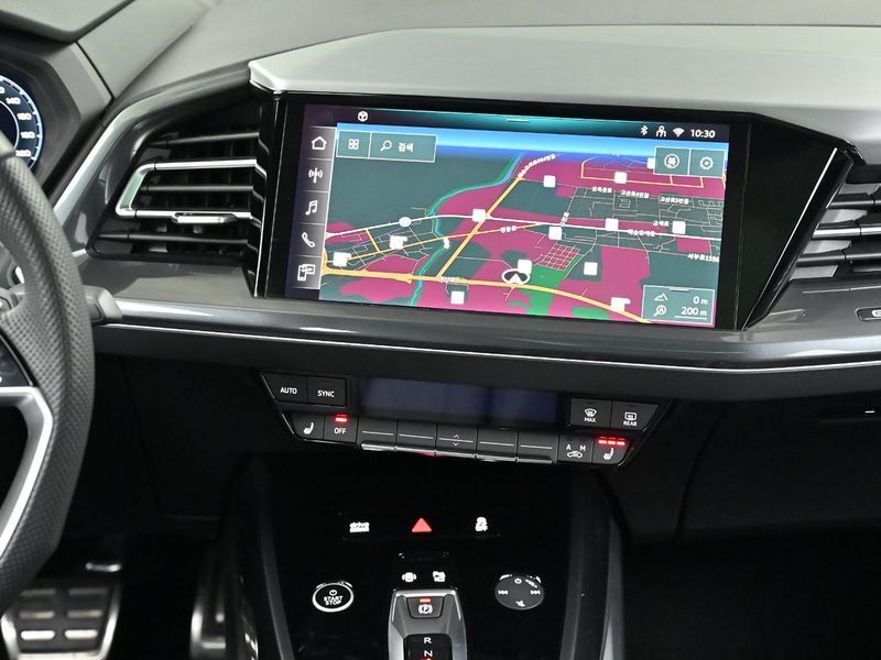 2025 Audi e-tron 45 Sportback photo 14