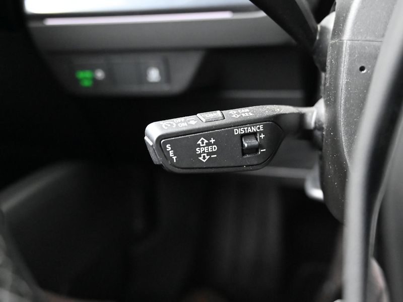 2025 Audi e-tron 45 Sportback photo 16