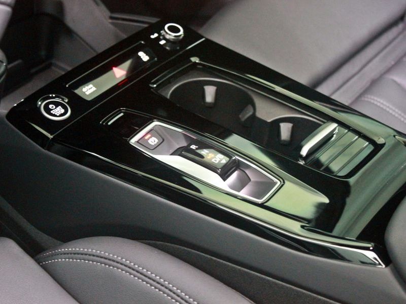 2025 Audi Q6 e-tron Premium Quattro photo 9