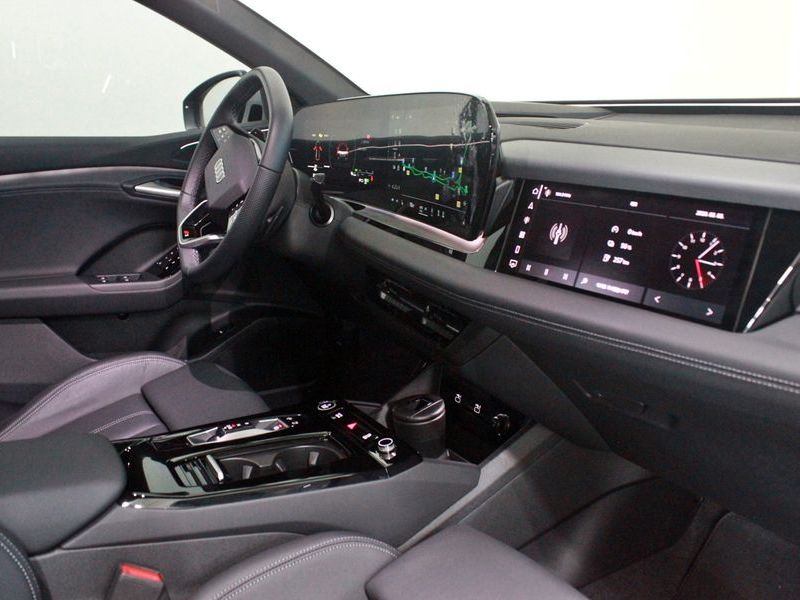 2025 Audi Q6 e-tron Premium Quattro photo 13