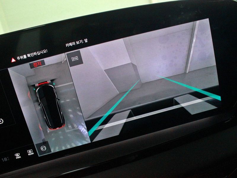 2025 Audi Q6 e-tron Premium Quattro photo 15