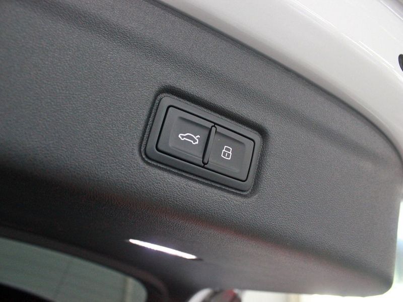 2025 Audi Q6 e-tron Premium Quattro photo 19