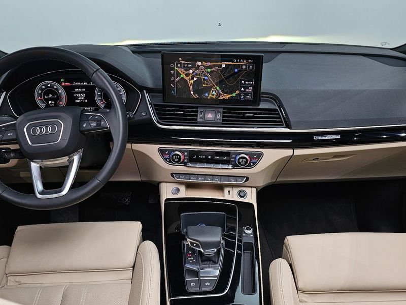 2024 Audi Q5 45 TFSI Quattro Premium photo 7