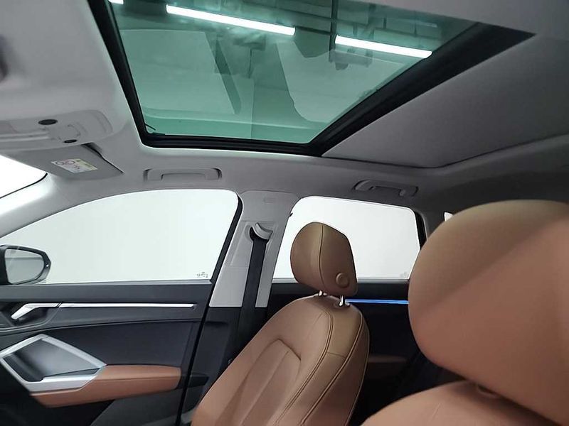 2023 Audi Q3 35 TDI photo 19