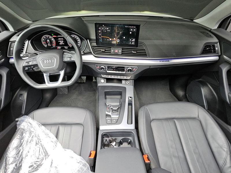 2024 Audi Q5 45 TFSI Quattro photo 7