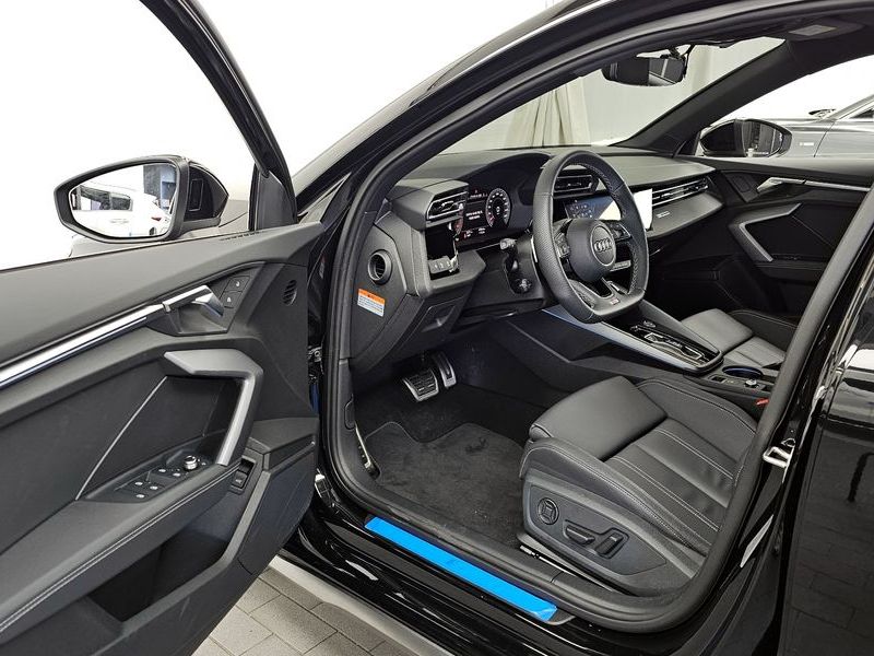 2025 Audi A3 40 TFSI Premium photo 10