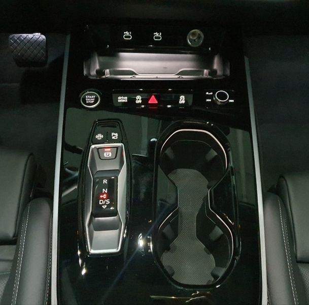 2025 Audi A5 40 TFSI Quattro S Line photo 9