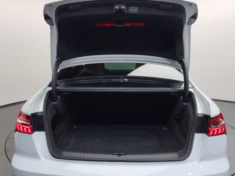 2022 Audi A6 40 TDI Quattro Premium photo 20