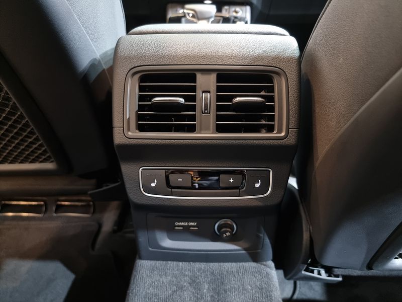 2024 Audi Q5 45 TFSI Quattro Premium photo 19