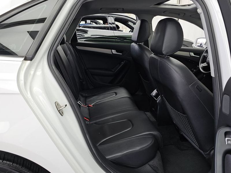 2013 Audi A4 2.0 TDI Quattro Dynamic B8 photo 12