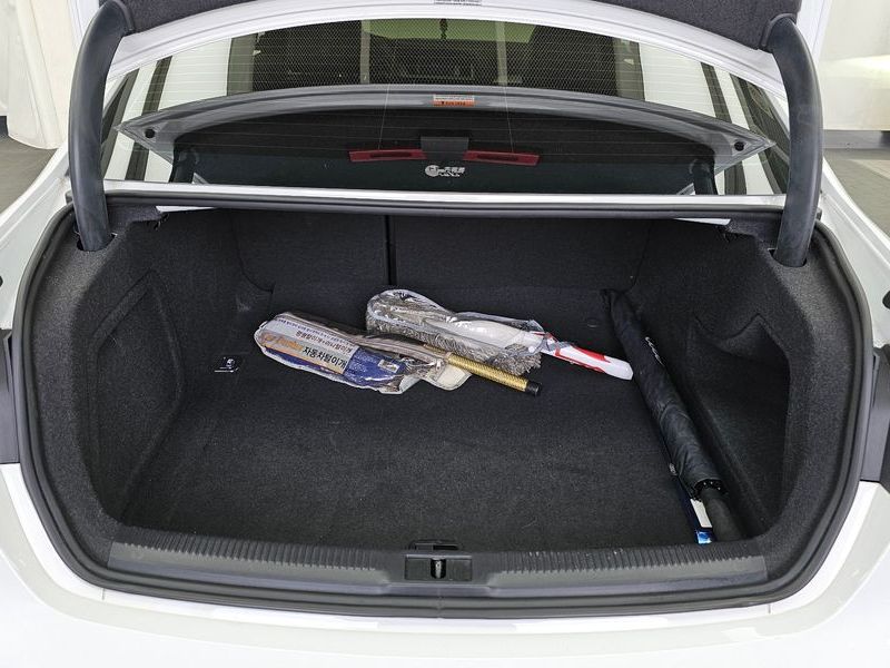 2013 Audi A4 2.0 TDI Quattro Dynamic B8 photo 20