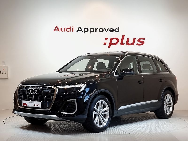 2025 Audi Q7 55 TFSI Quattro photo 1