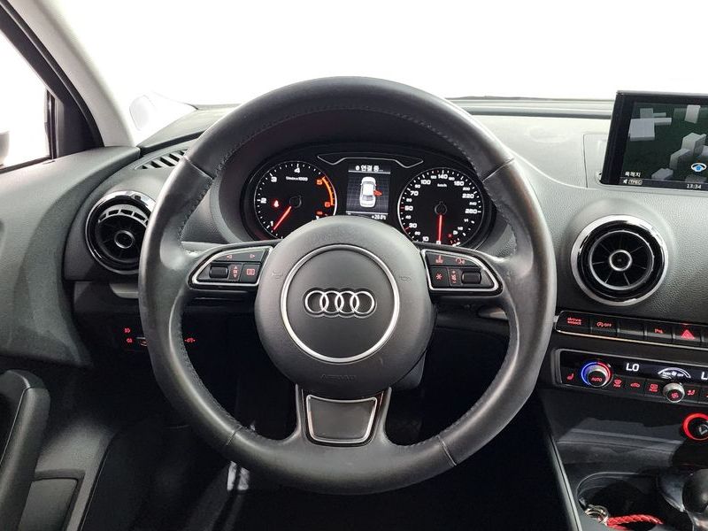 2014 Audi A3 2.0 TDI Dynamic 8V photo 13