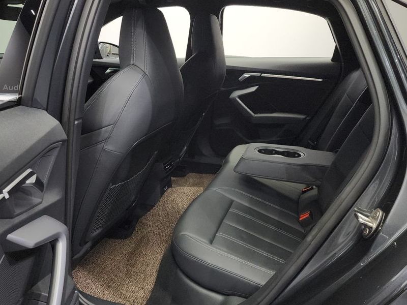 2025 Audi A3 40 TFSI Premium photo 11