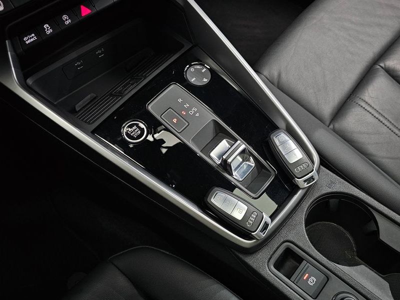 2024 Audi A3 40 TFSI photo 9