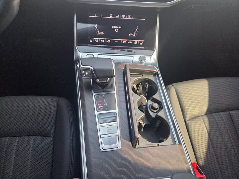 2020 Audi A6 45 TFSI Quattro Premium photo 9