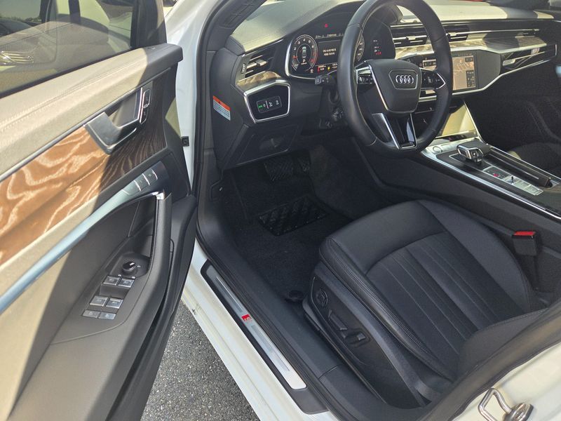 2020 Audi A6 45 TFSI Quattro Premium photo 11