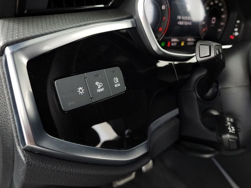 2025 Audi Q3 40 TFSI Quattro Premium Sport Back photo 16