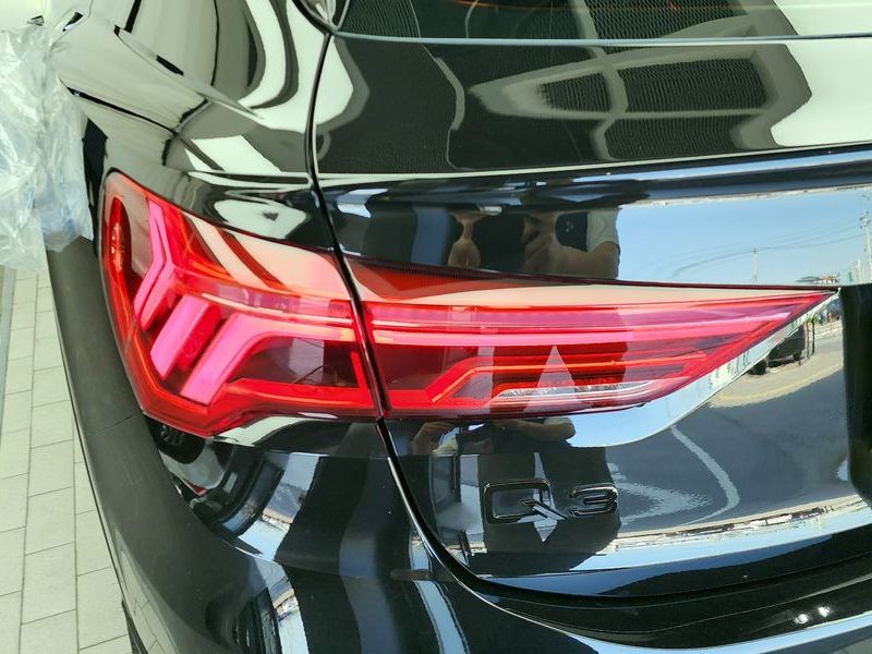 2025 Audi Q3 40 TFSI Quattro Premium Sport Back photo 23